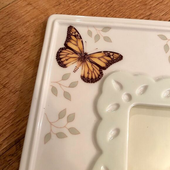 Lenox Butterfly Meadow Ceramic 5x7? Floral Picture Frame - Collectible Pattern - Picture 5 of 16